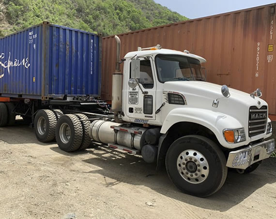 SEMI TRUCK TRAILER IN VENEZUELA